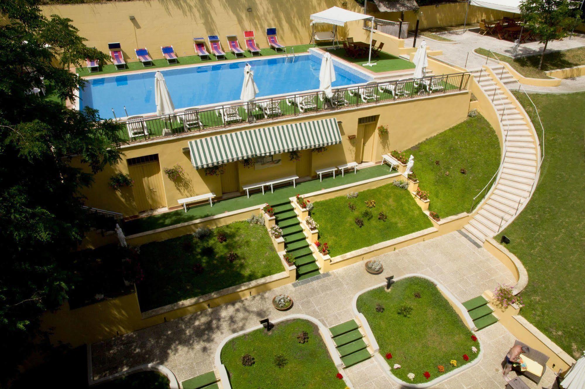 Hotel Alexander Palme Chianciano Terme Exteriér fotografie